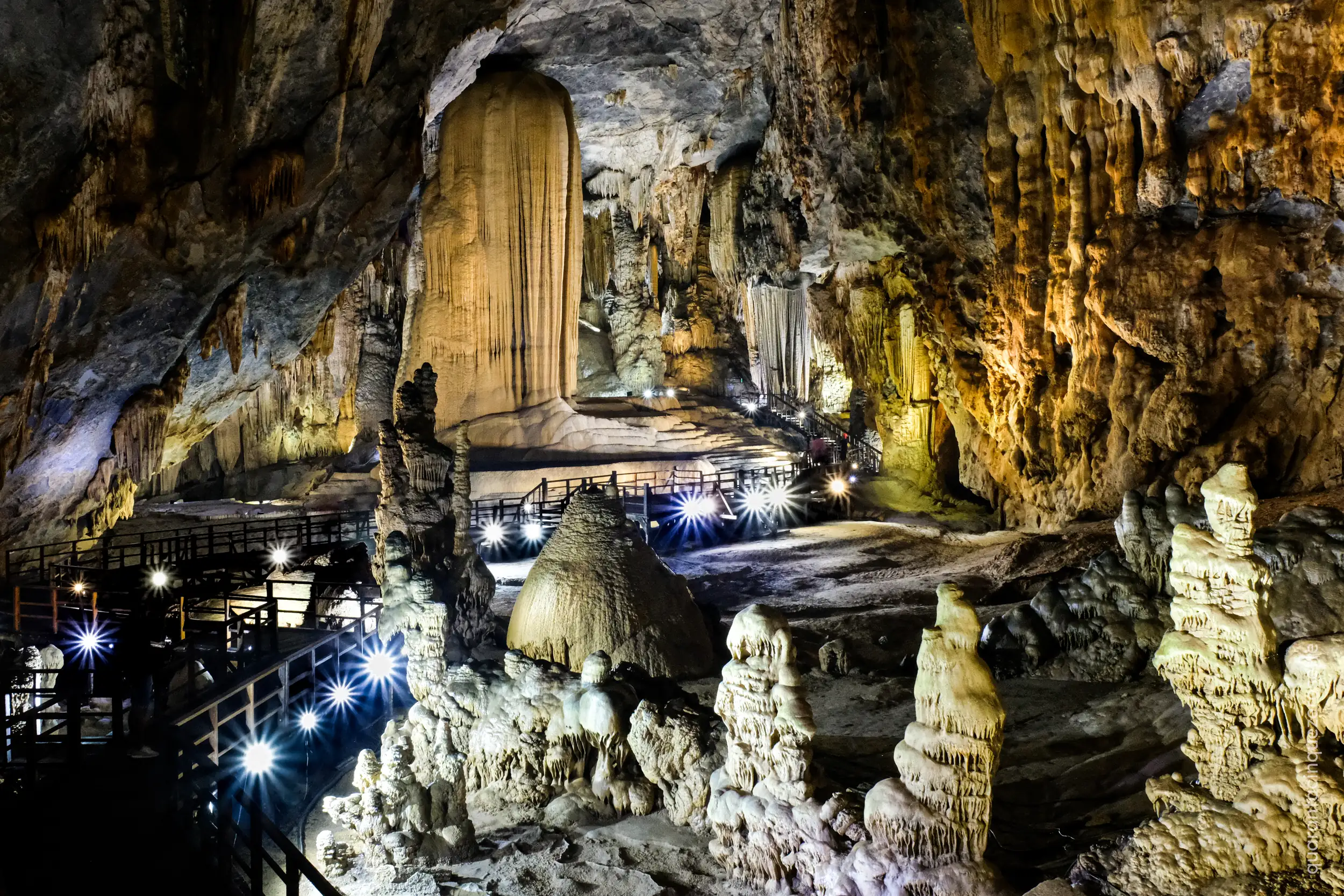 Paradise Cave, Phong Nha Ke Bang